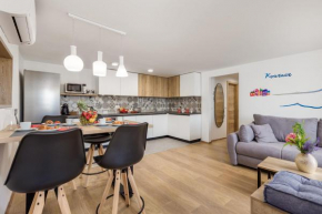 Seafront apartment Voyo